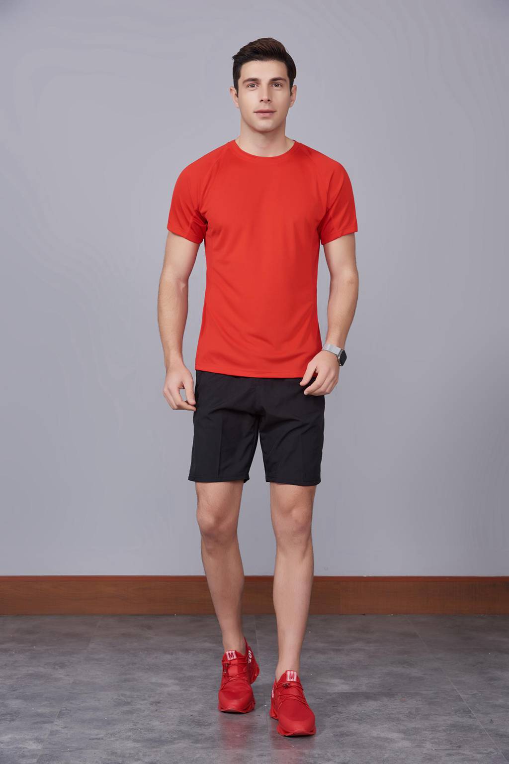 修身運動短袖 舒適透氣跑步訓(xùn)練速干T恤-大紅色