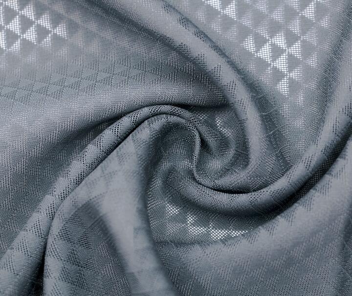 雙宮繭蠶絲是什么材質？雙宮繭和普通桑蠶絲的區別