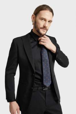 不同體型在定做西裝的時(shí)候要注意的問題